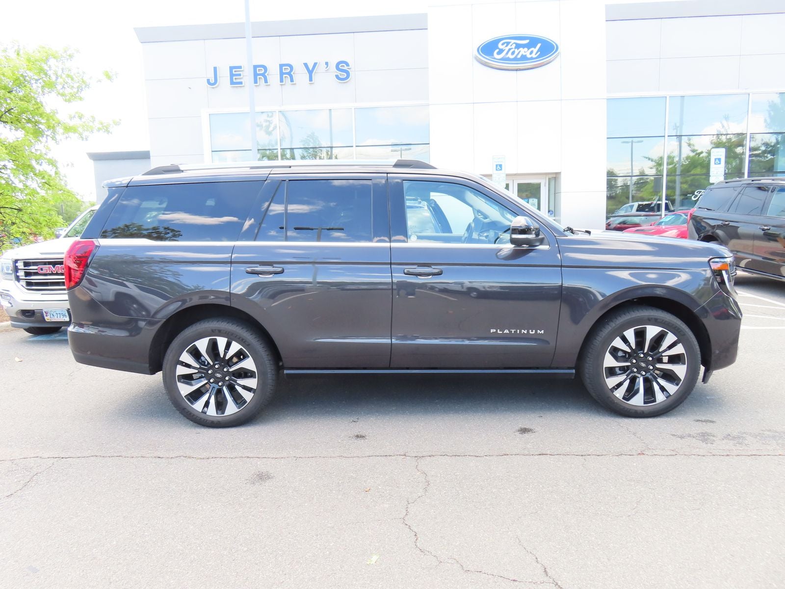 2025 Ford Expedition Platinum