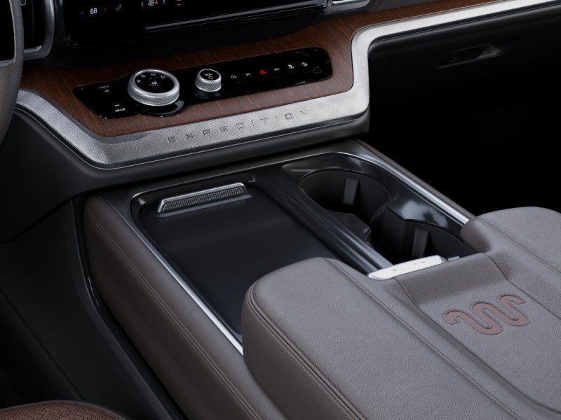 2027 Ford Expedition King Ranch 400A