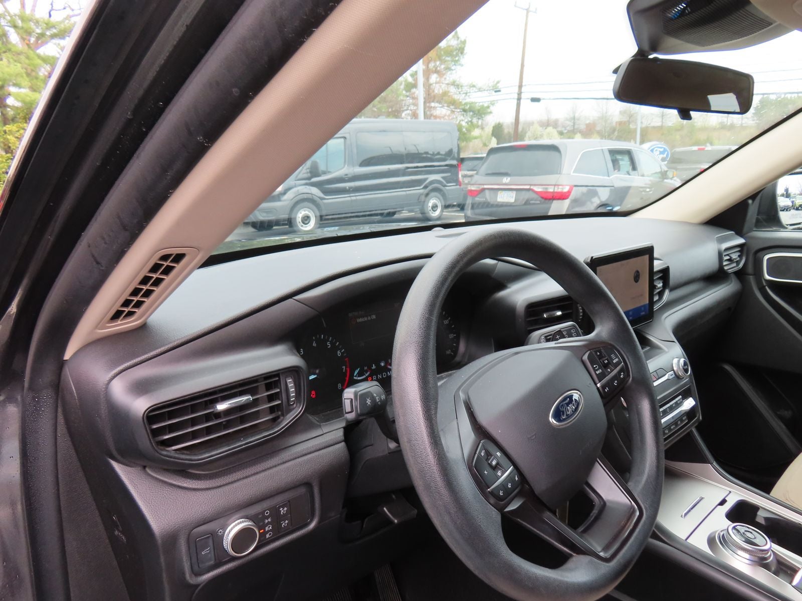 2020 Ford Explorer Base