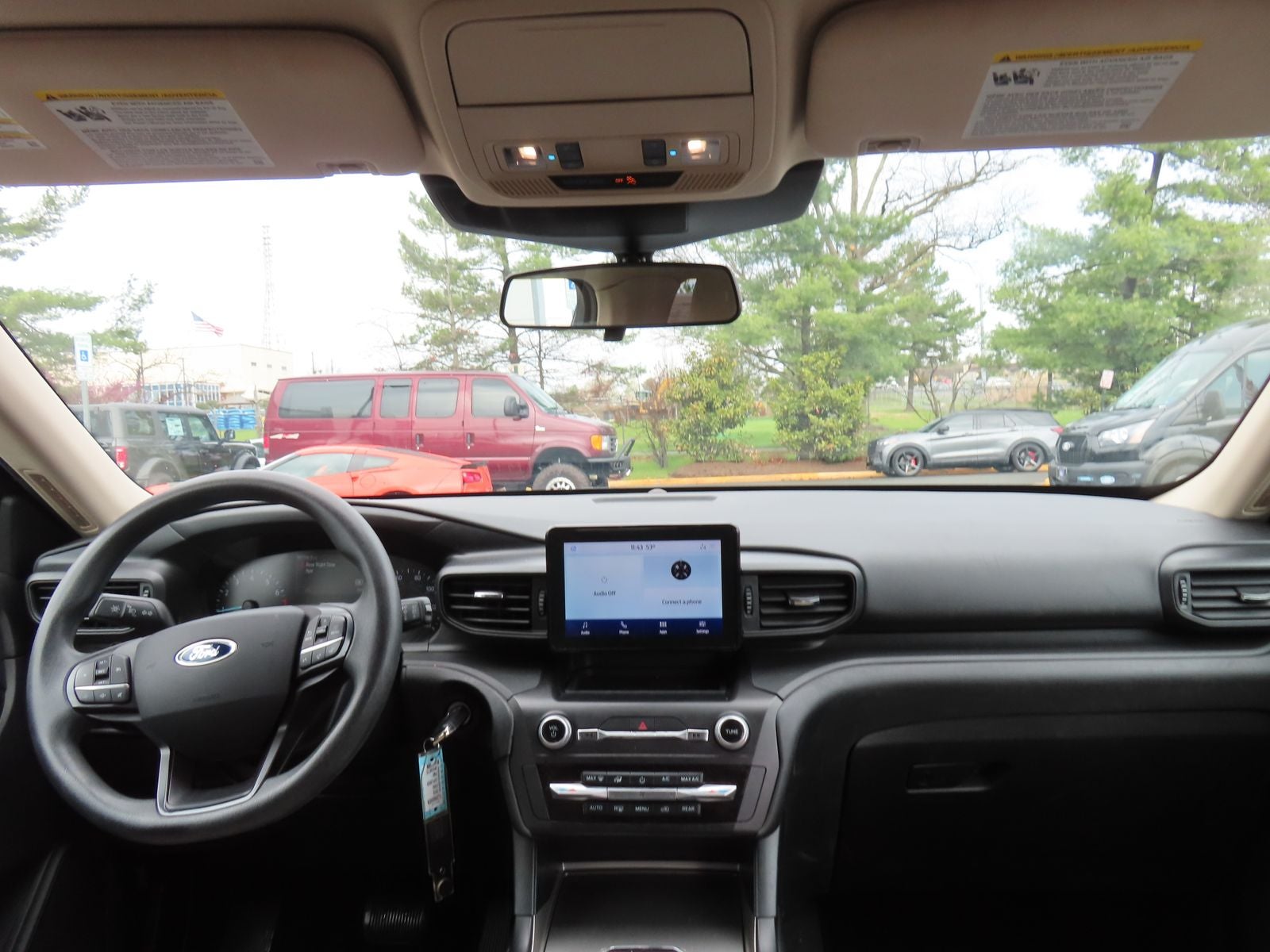 2020 Ford Explorer Base