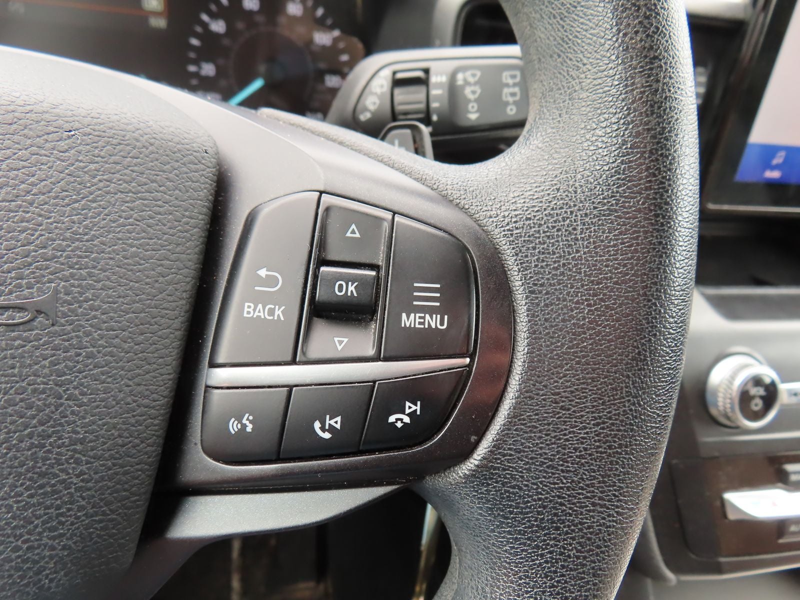 2020 Ford Explorer Base