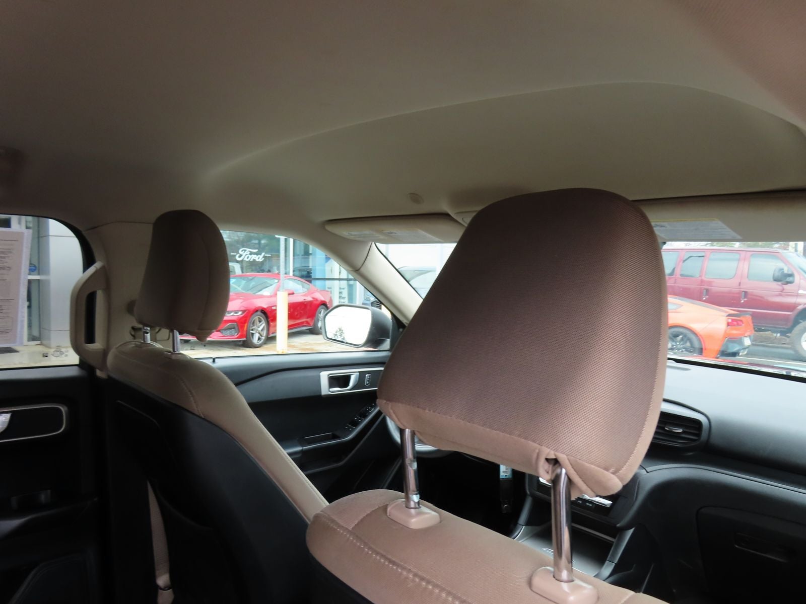 2020 Ford Explorer Base