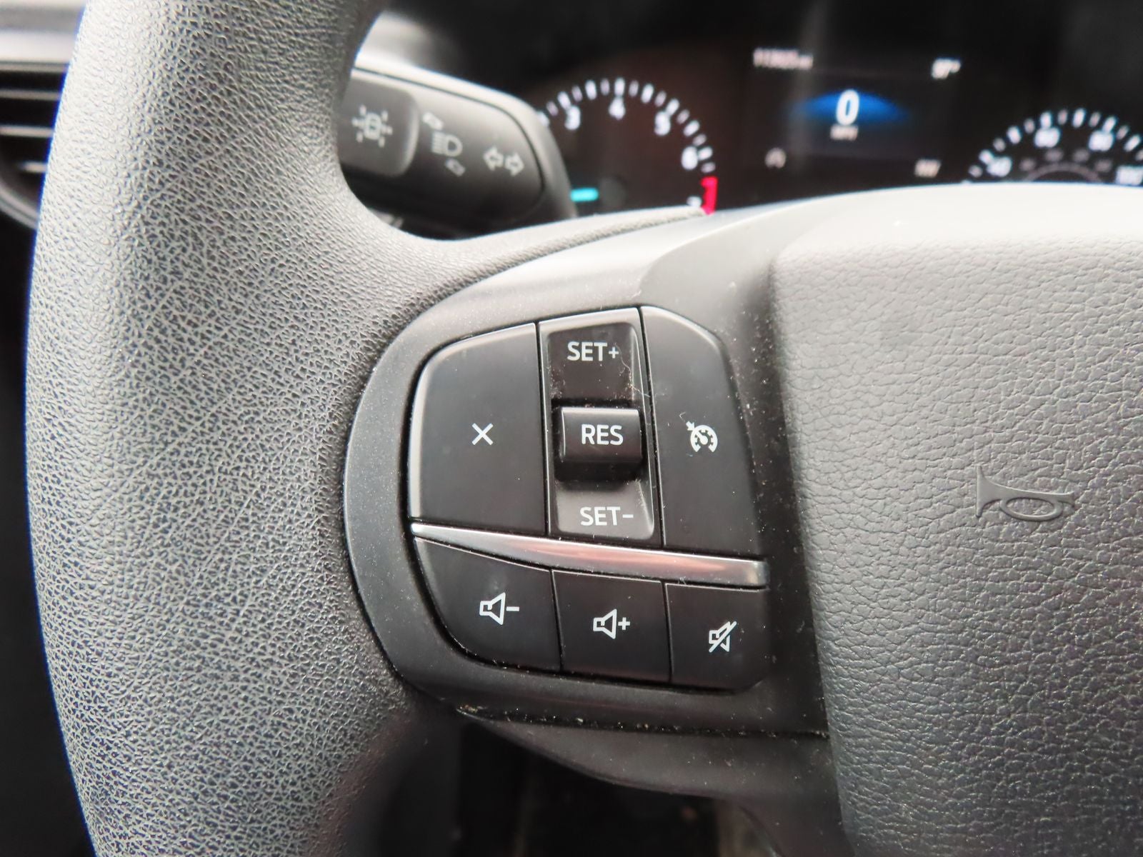 2021 Ford Explorer Base