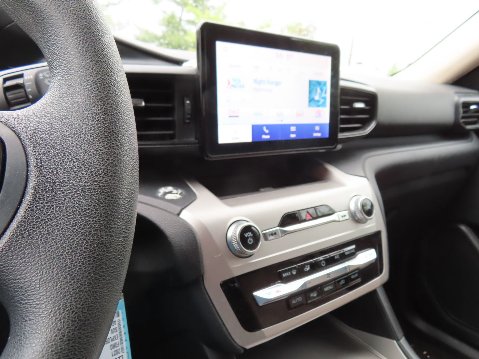 2021 Ford Explorer Base