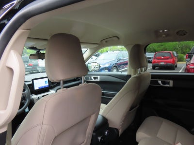 2021 Ford Explorer Base