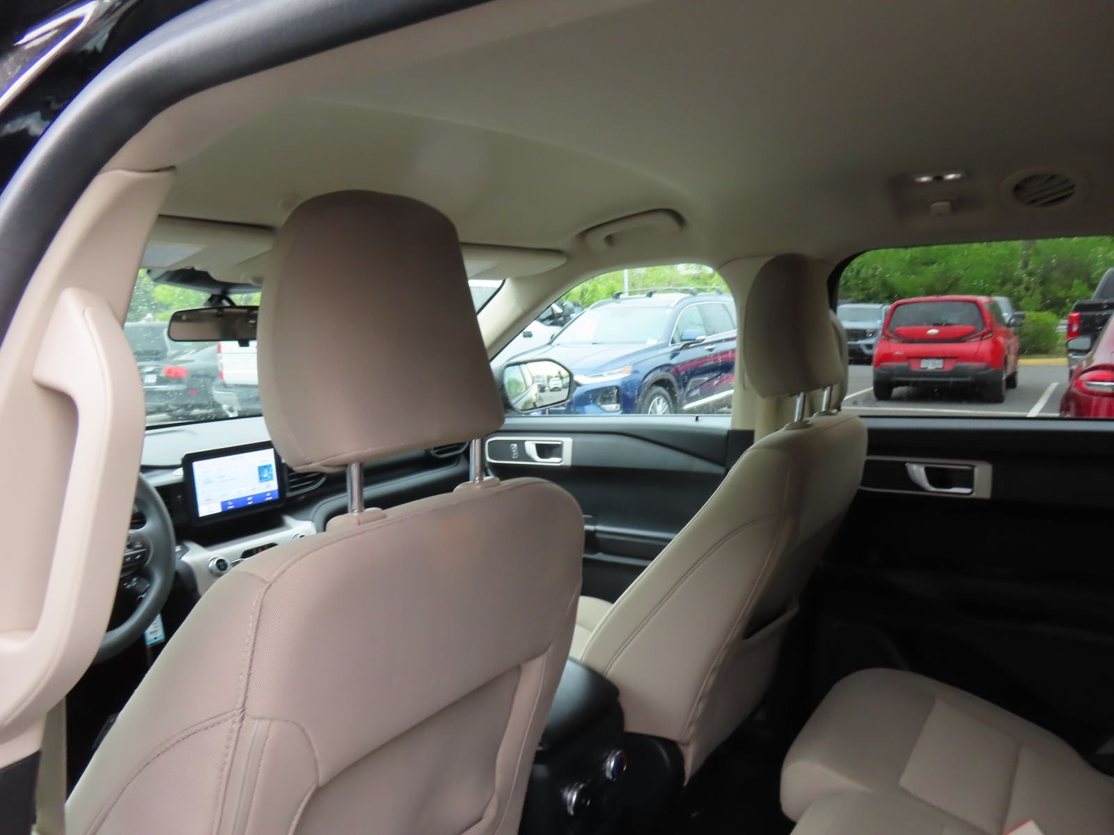 2021 Ford Explorer Base