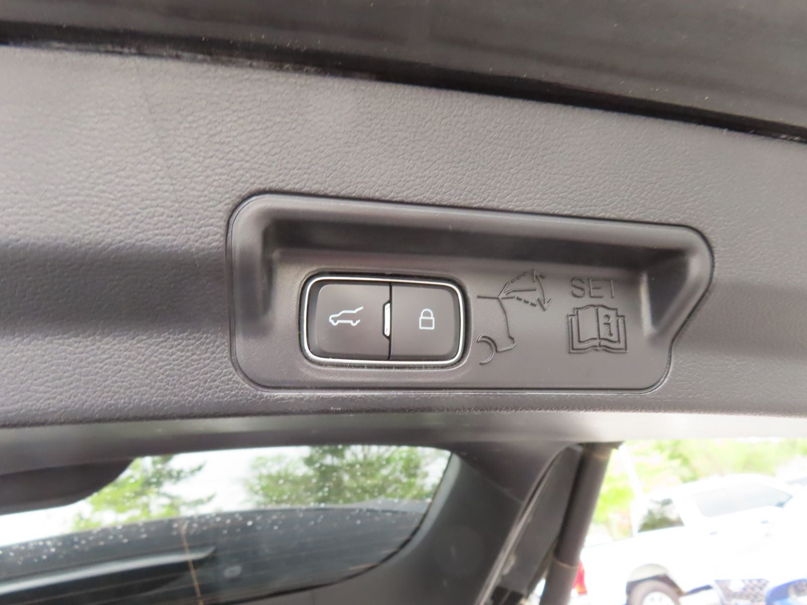 2021 Ford Explorer Base