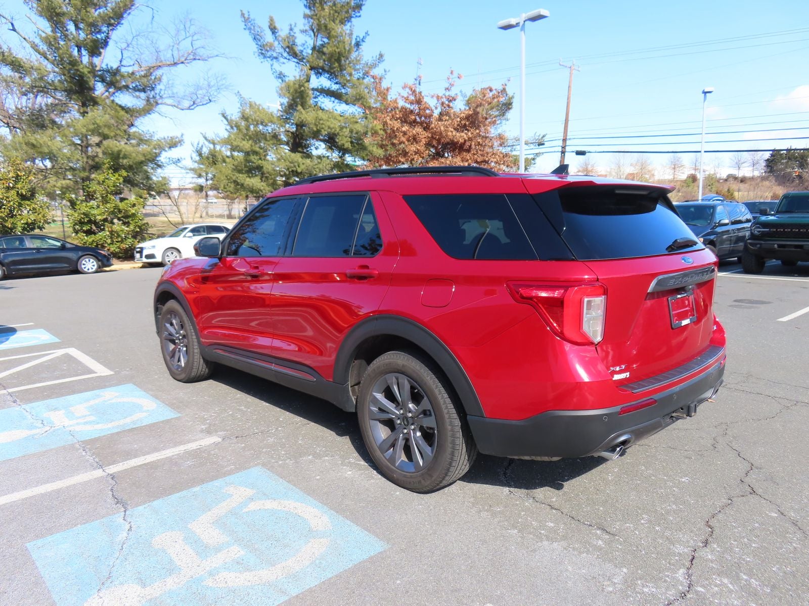2024 Ford Explorer XLT