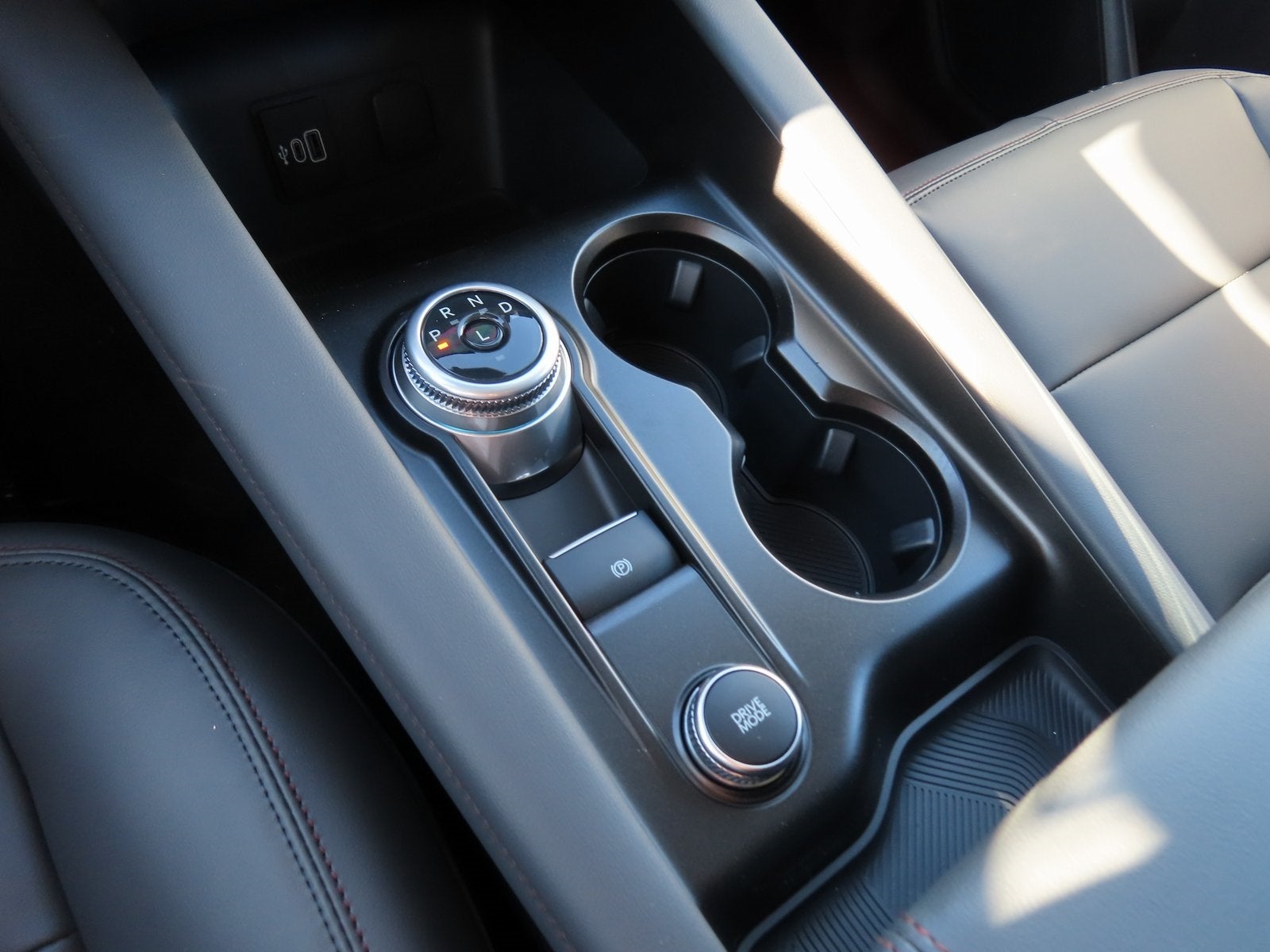 2026 Ford Explorer Active 200A