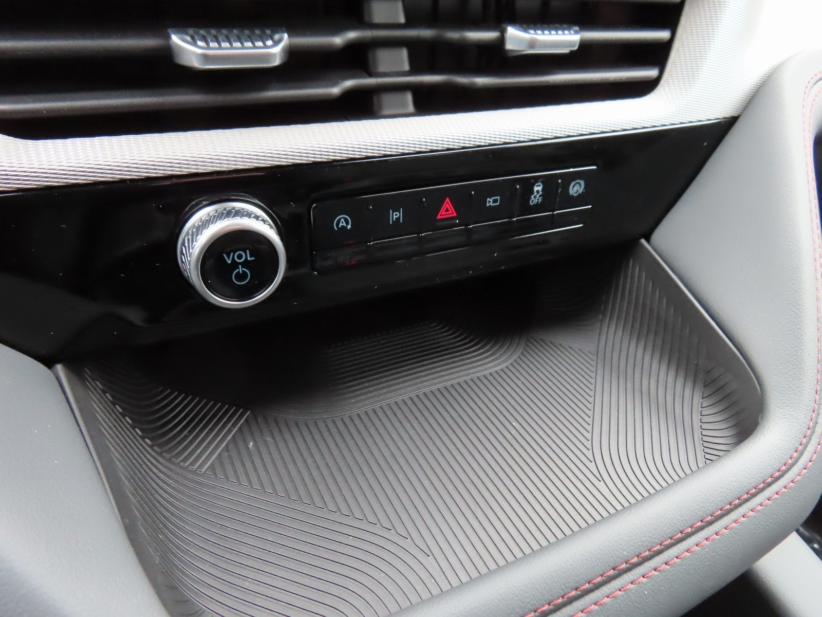 2026 Ford Explorer Active 200A