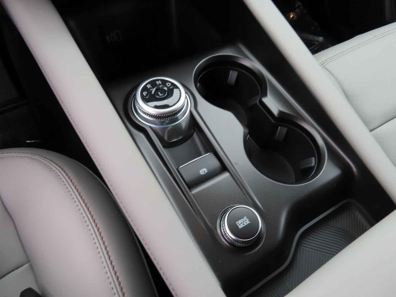 2026 Ford Explorer Active 200A