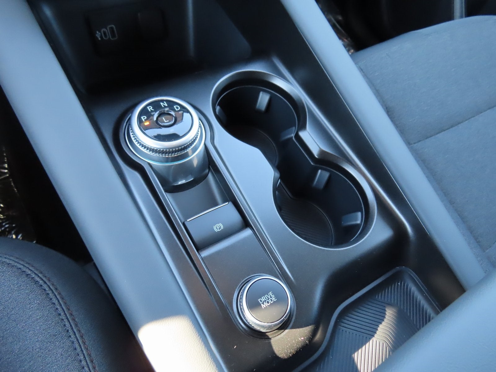 2026 Ford Explorer Active 200A