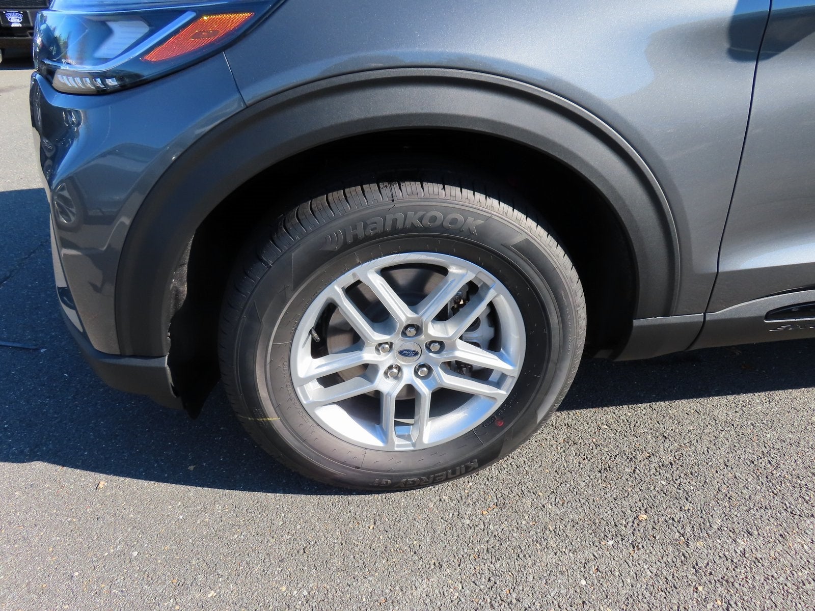 2026 Ford Explorer Active 200A