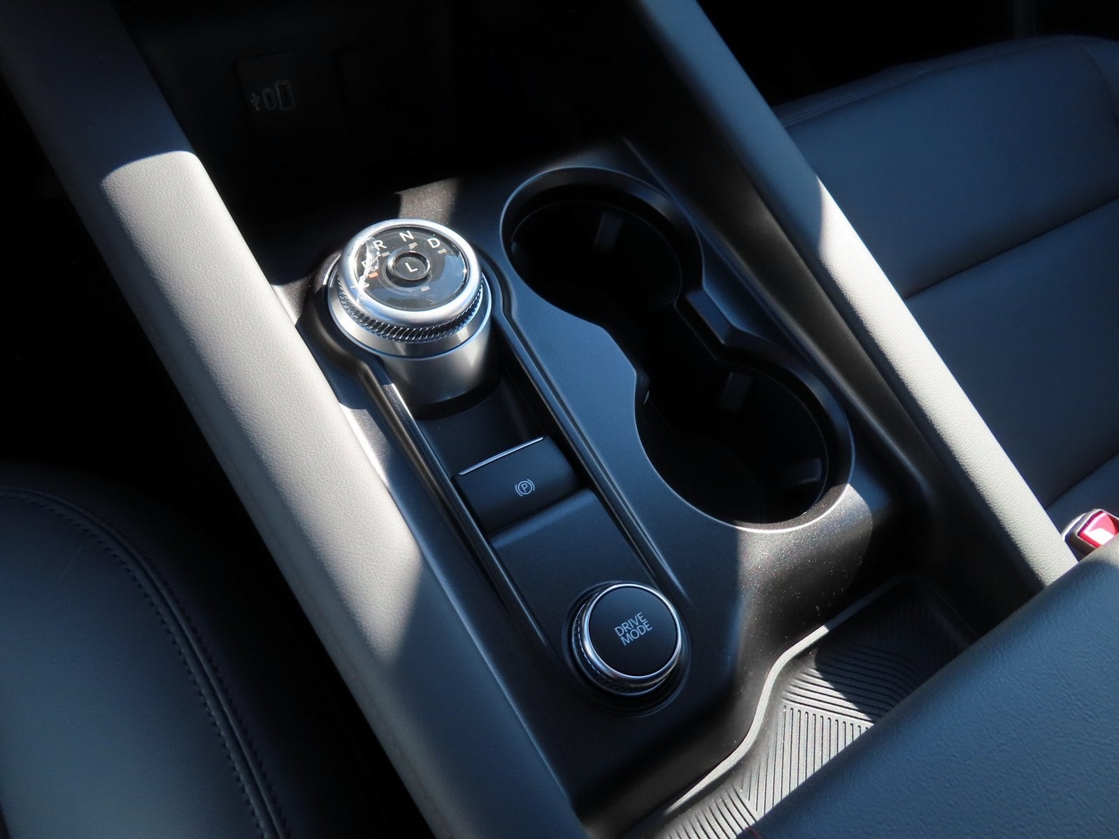 2026 Ford Explorer Active 200A