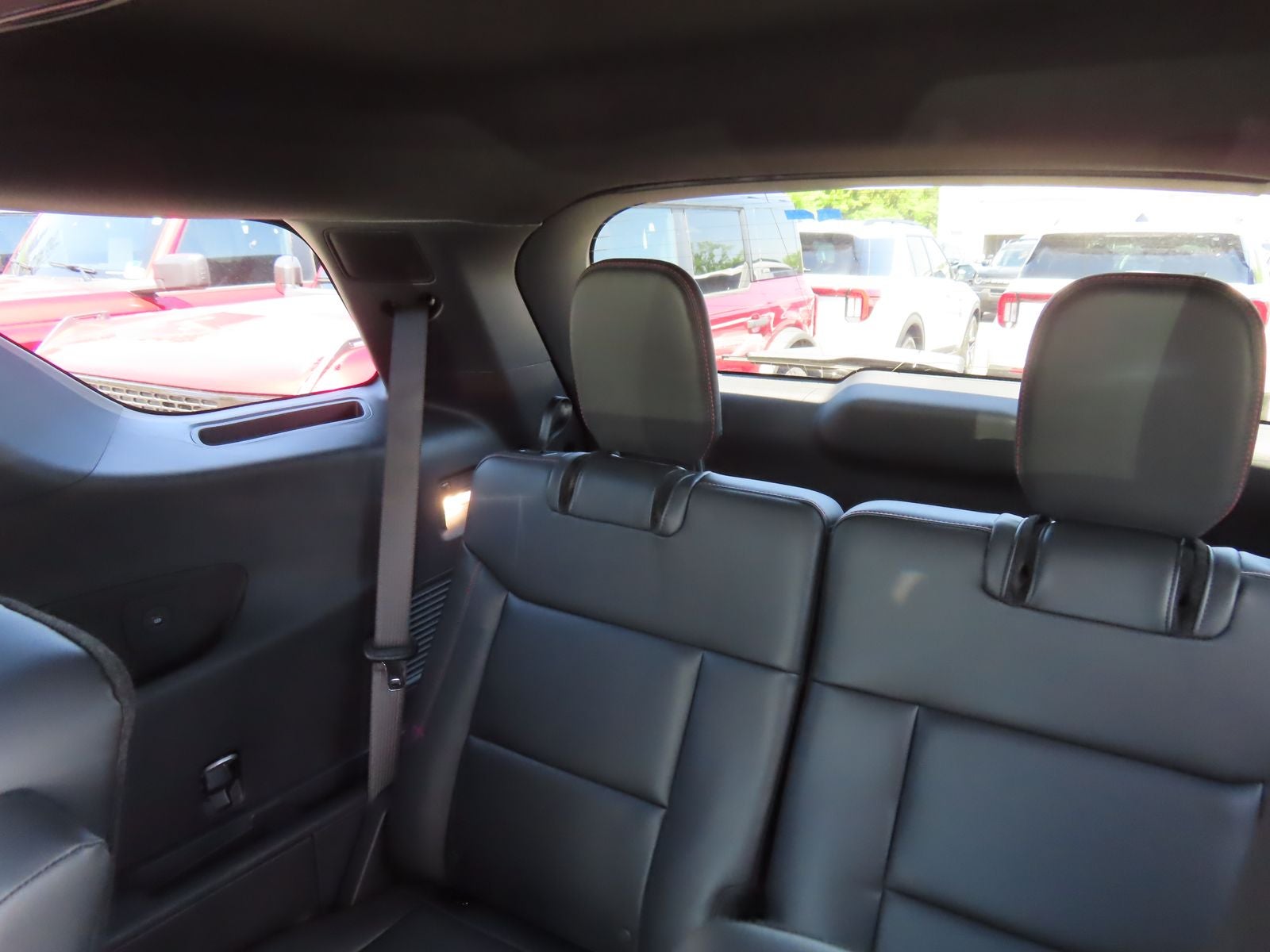 2026 Ford Explorer ST-Line 300A