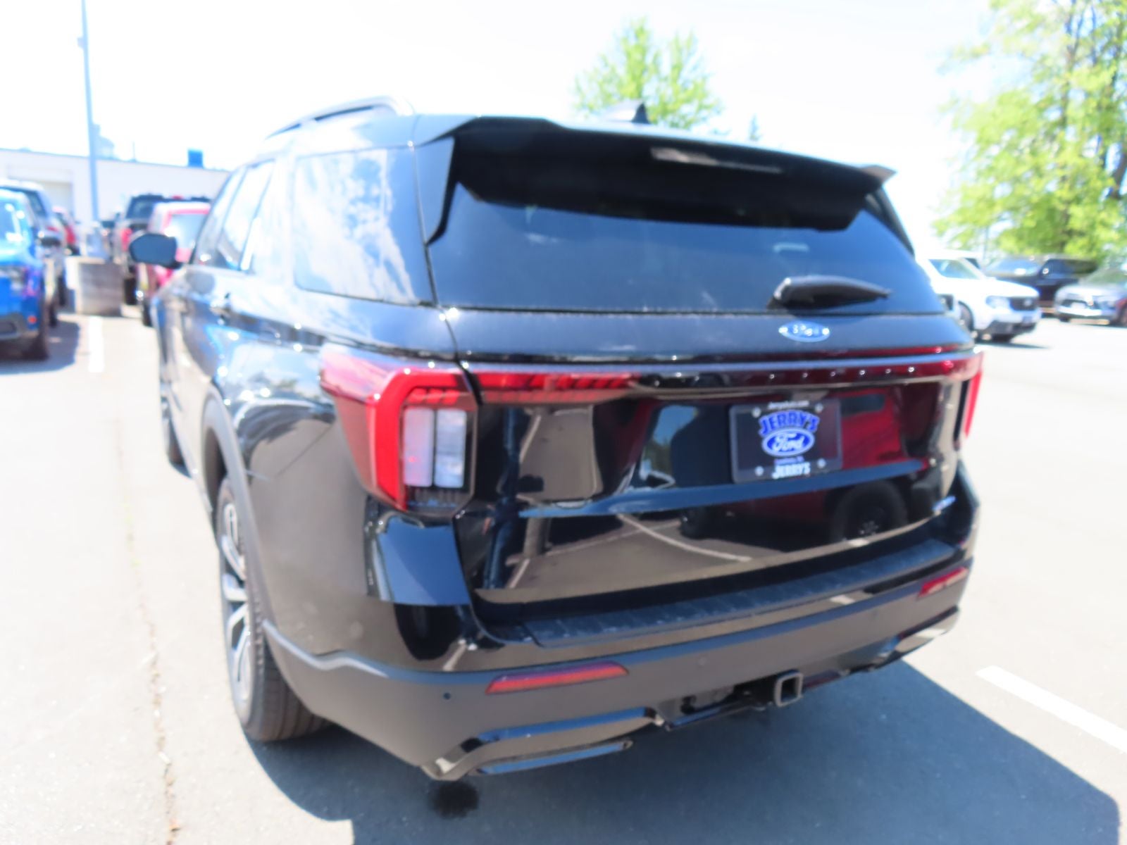 2026 Ford Explorer ST-Line 300A