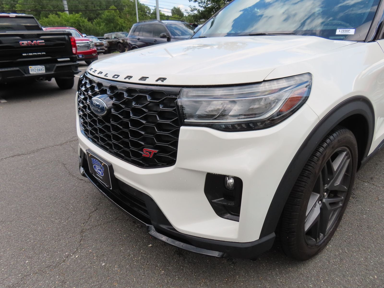 2025 Ford Explorer ST