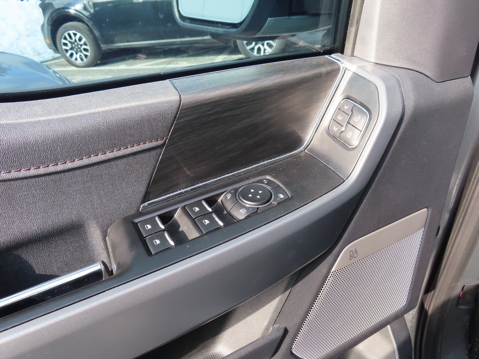 2024 Ford F-150 Lightning Lariat