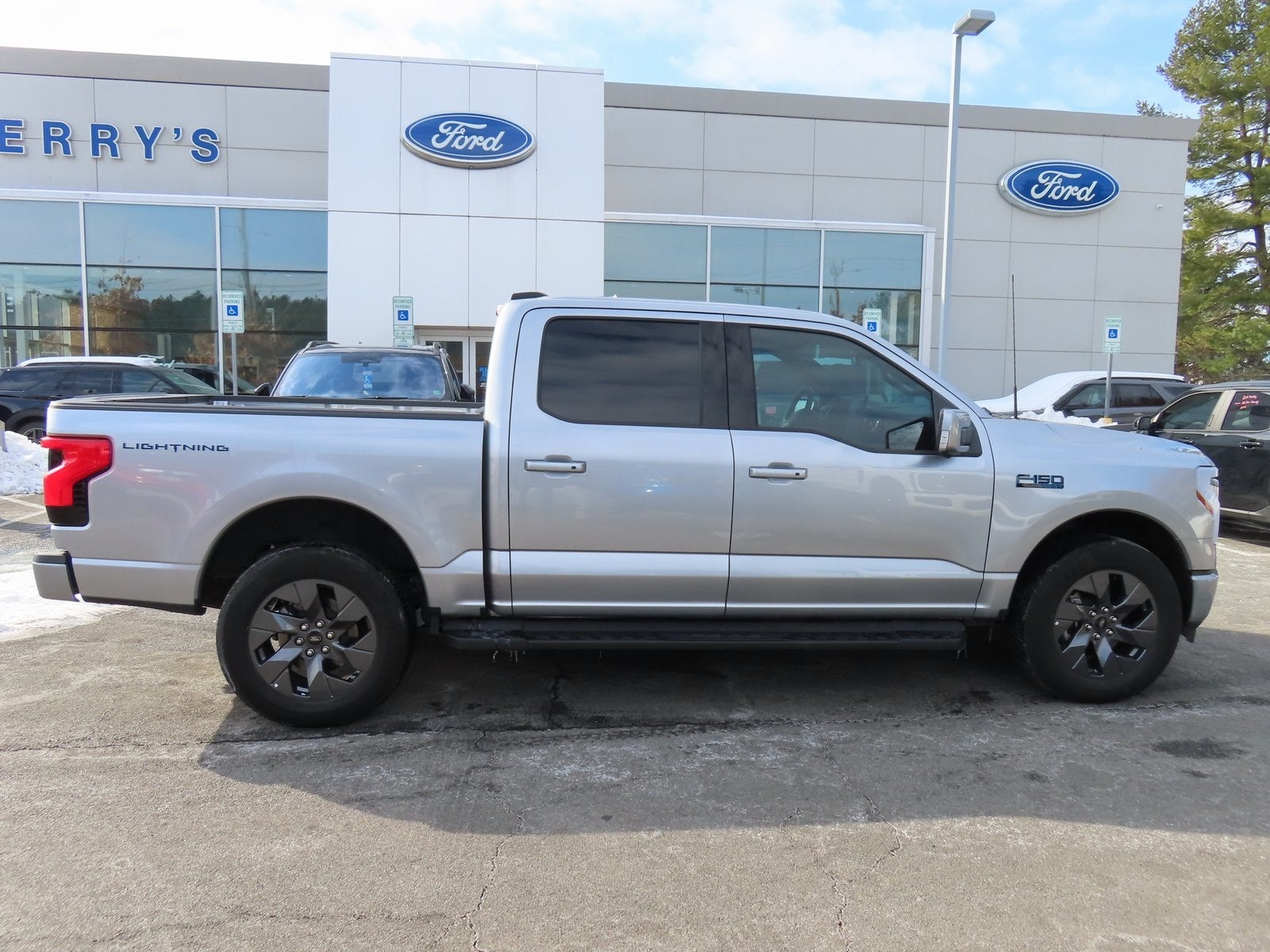 2024 Ford F-150 Lightning Lariat