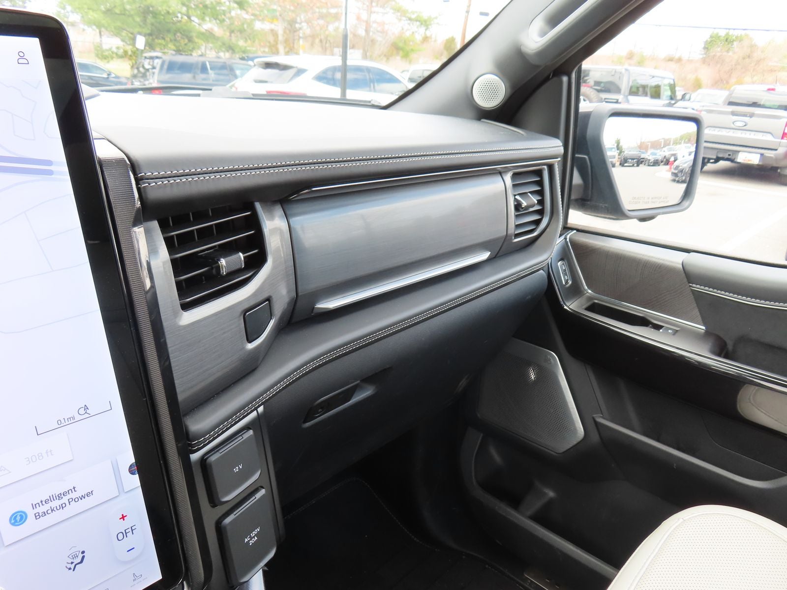 2024 Ford F-150 Lightning Platinum