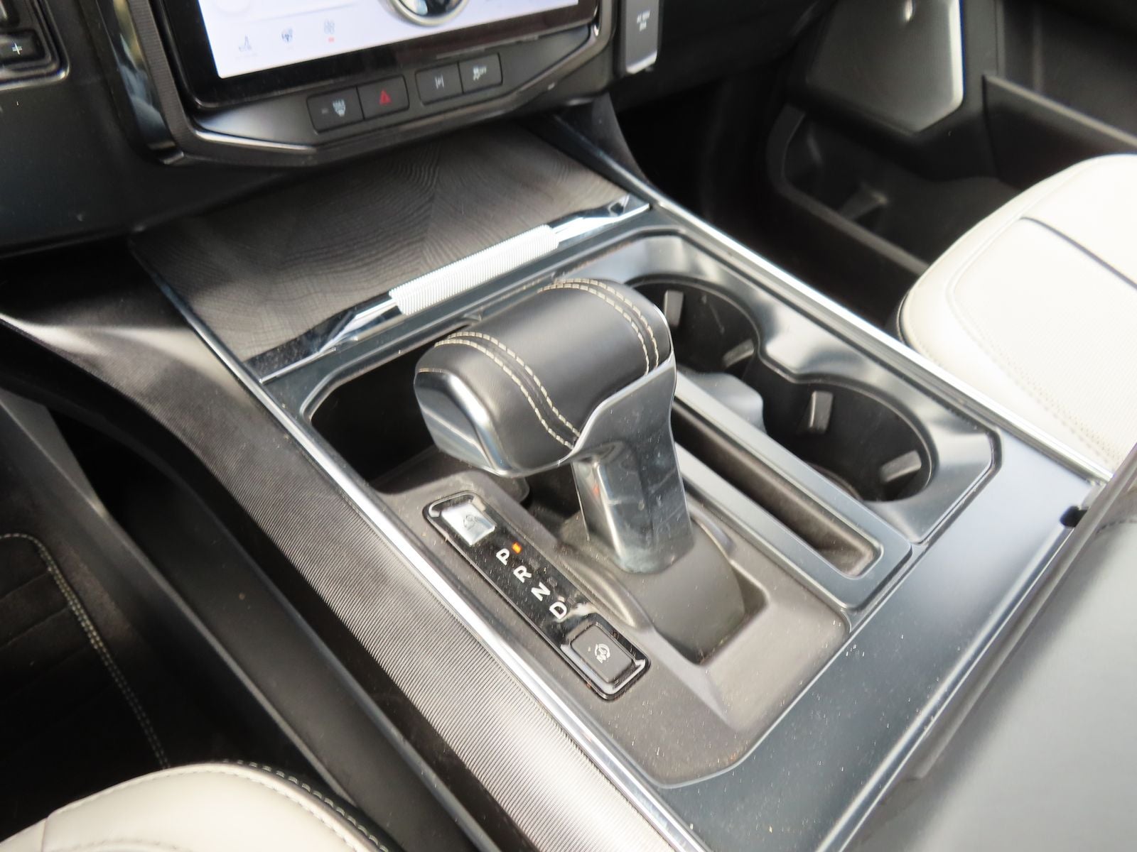 2024 Ford F-150 Lightning Platinum