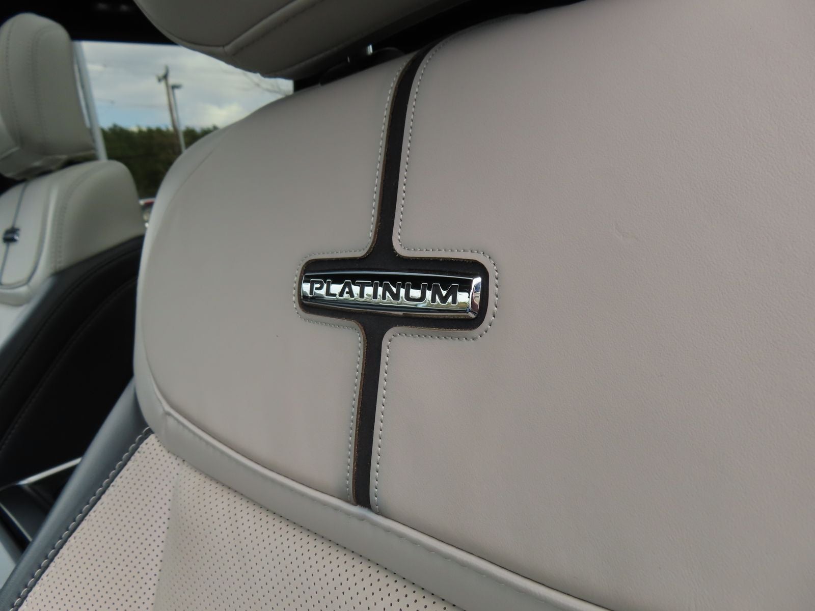 2024 Ford F-150 Lightning Platinum