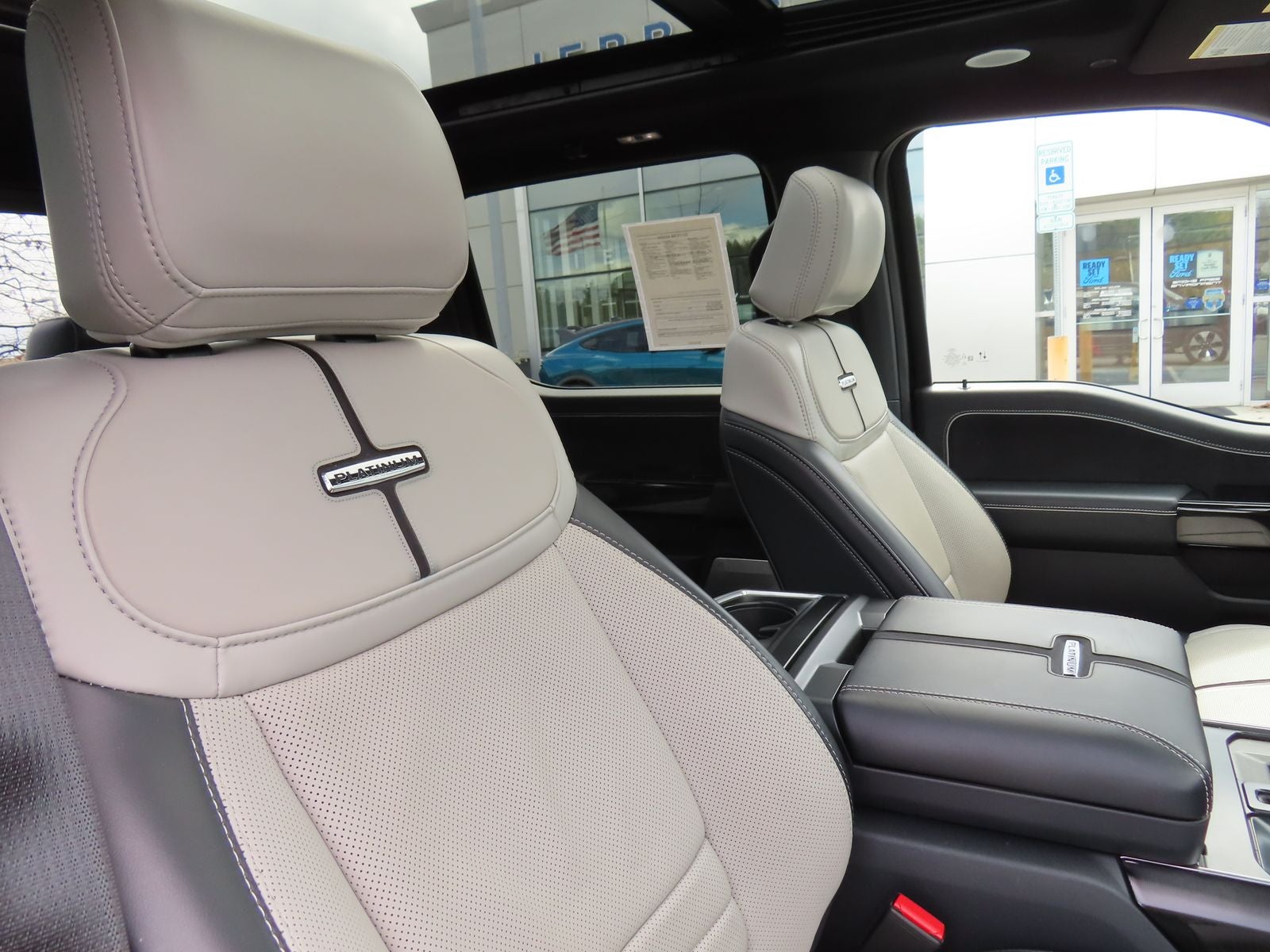 2024 Ford F-150 Lightning Platinum