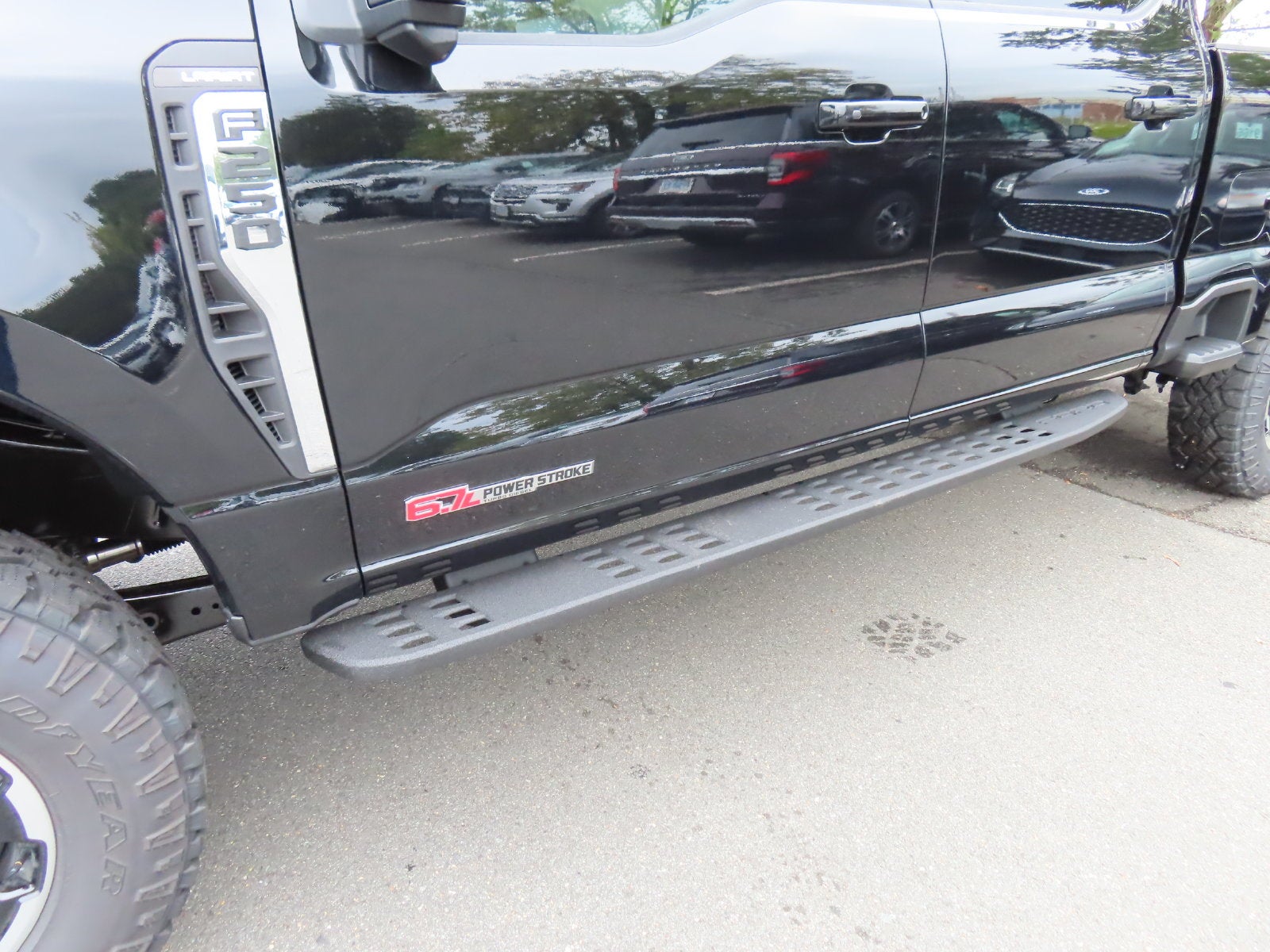 2027 Ford F-250SD Lariat 608A