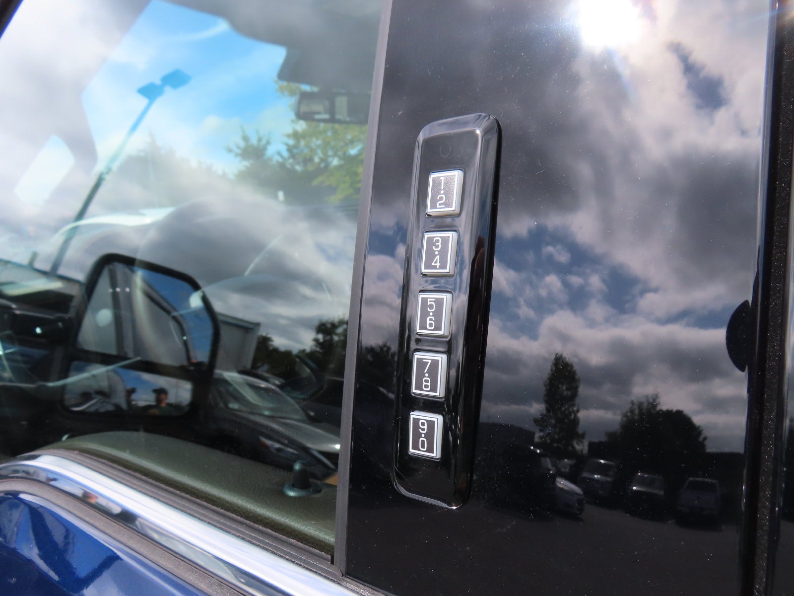 2027 Ford F-250SD King Ranch 700A