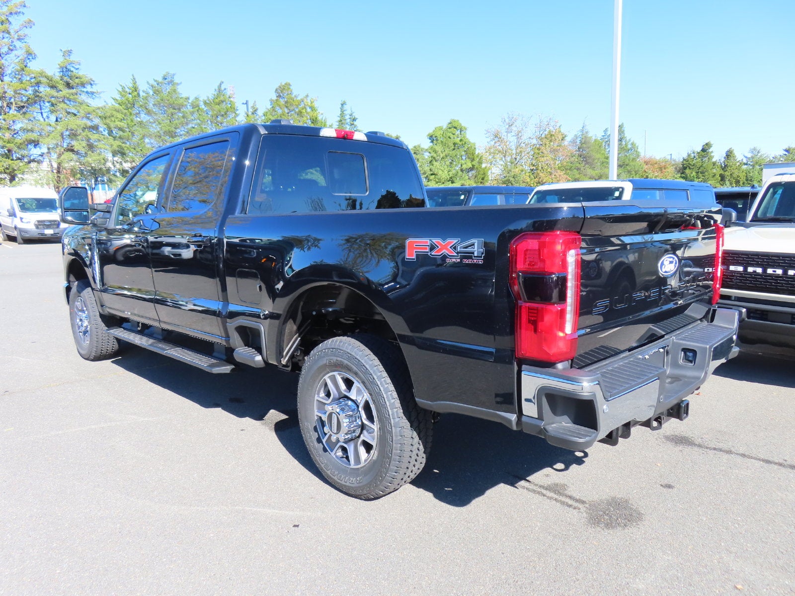 2027 Ford F-250SD Lariat 608A