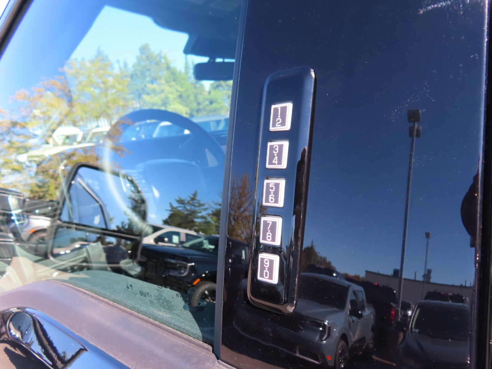 2027 Ford F-250SD Lariat 608A