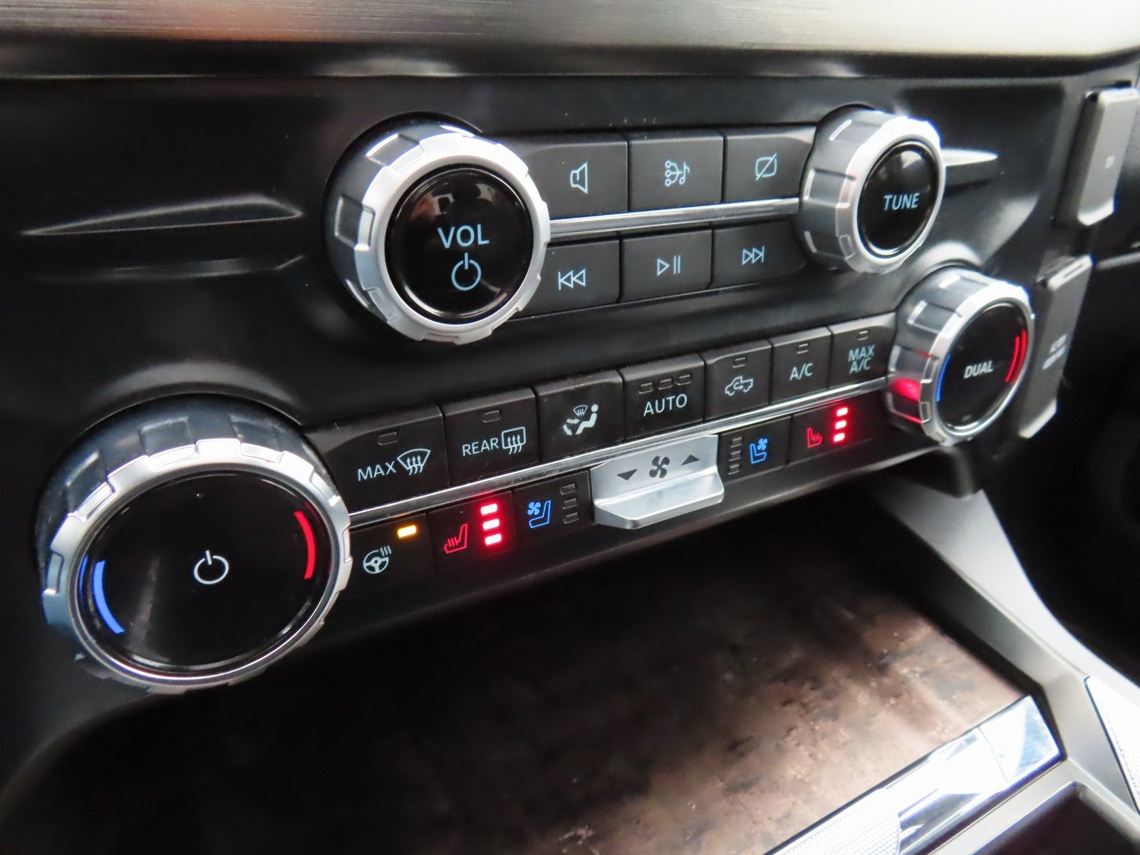 2023 Ford F-350SD Lariat