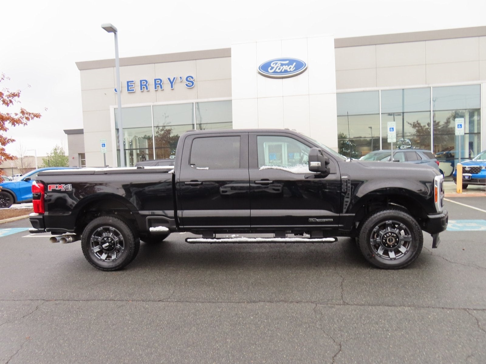 2023 Ford F-350SD Lariat