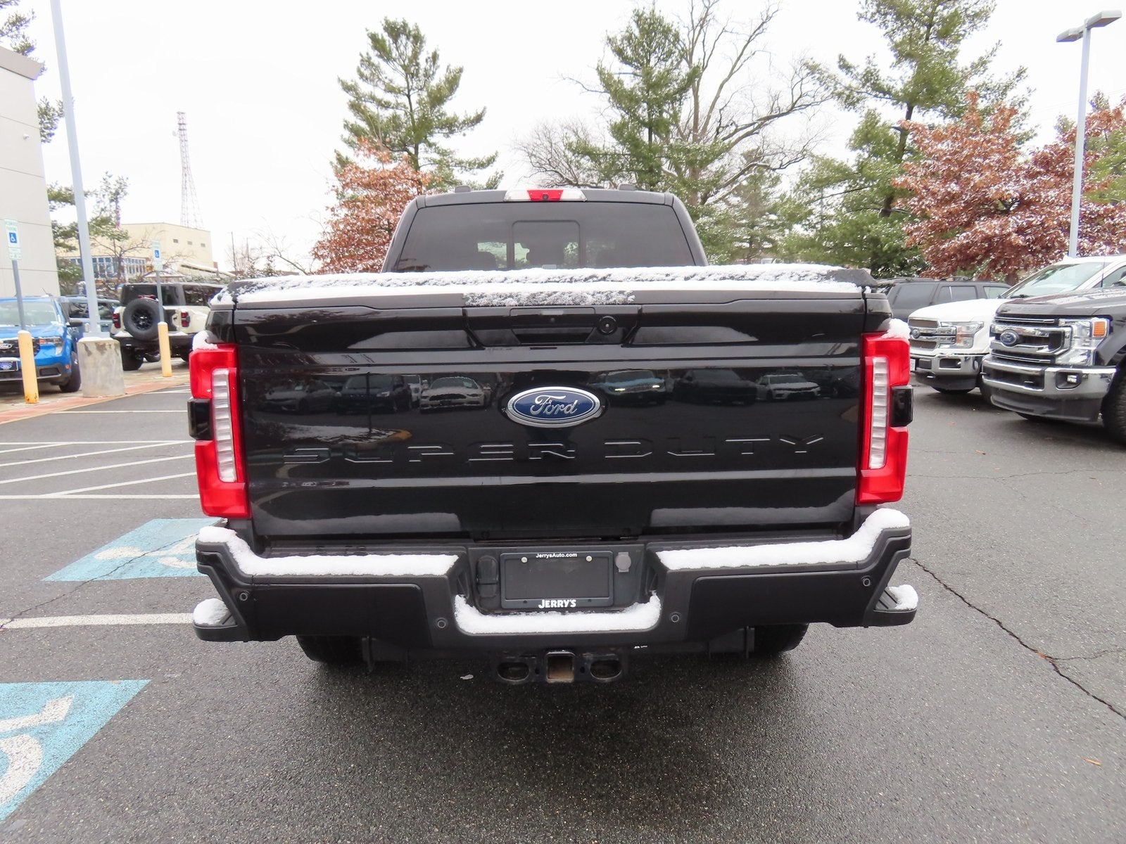 2023 Ford F-350SD Lariat
