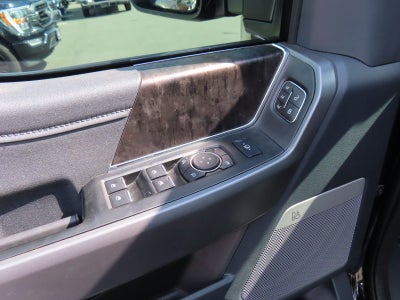 2025 Ford F-350SD Lariat DRW