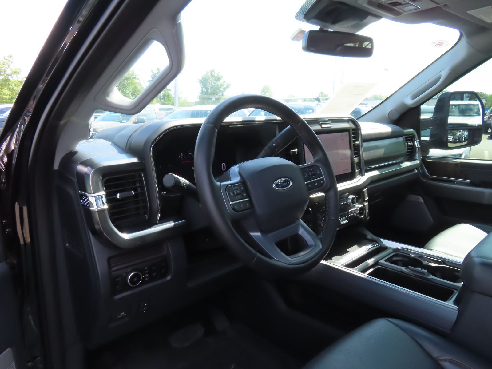 2025 Ford F-350SD Lariat DRW