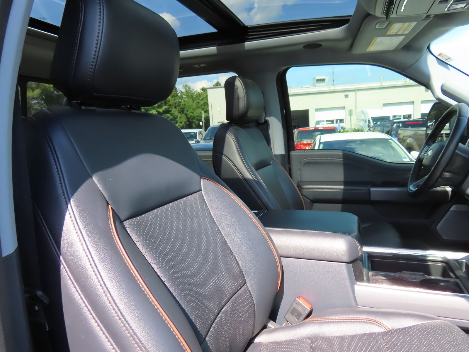 2025 Ford F-350SD Lariat DRW