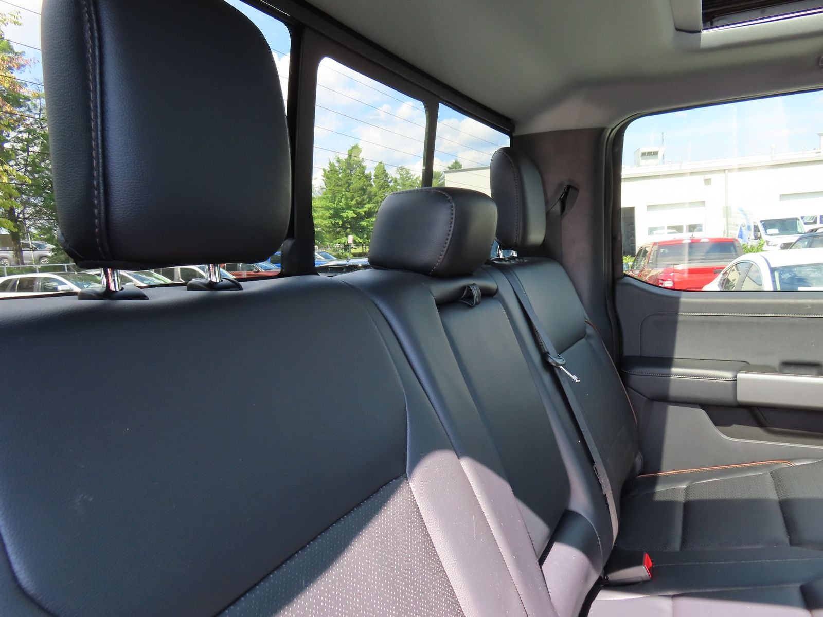 2025 Ford F-350SD Lariat DRW