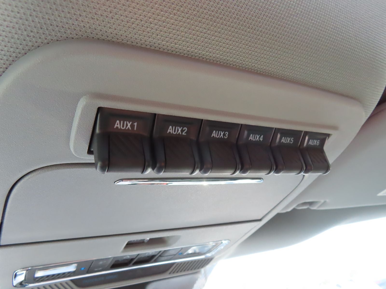 2025 Ford F-350SD Lariat DRW