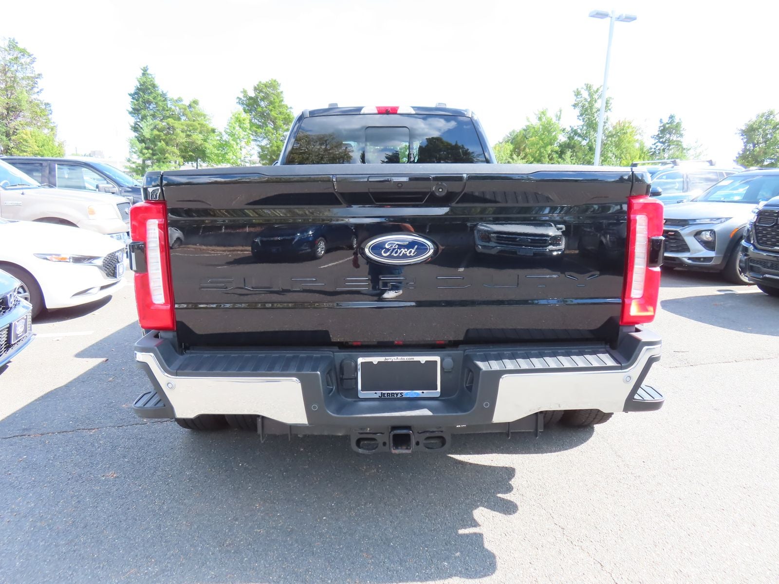 2025 Ford F-350SD Lariat DRW