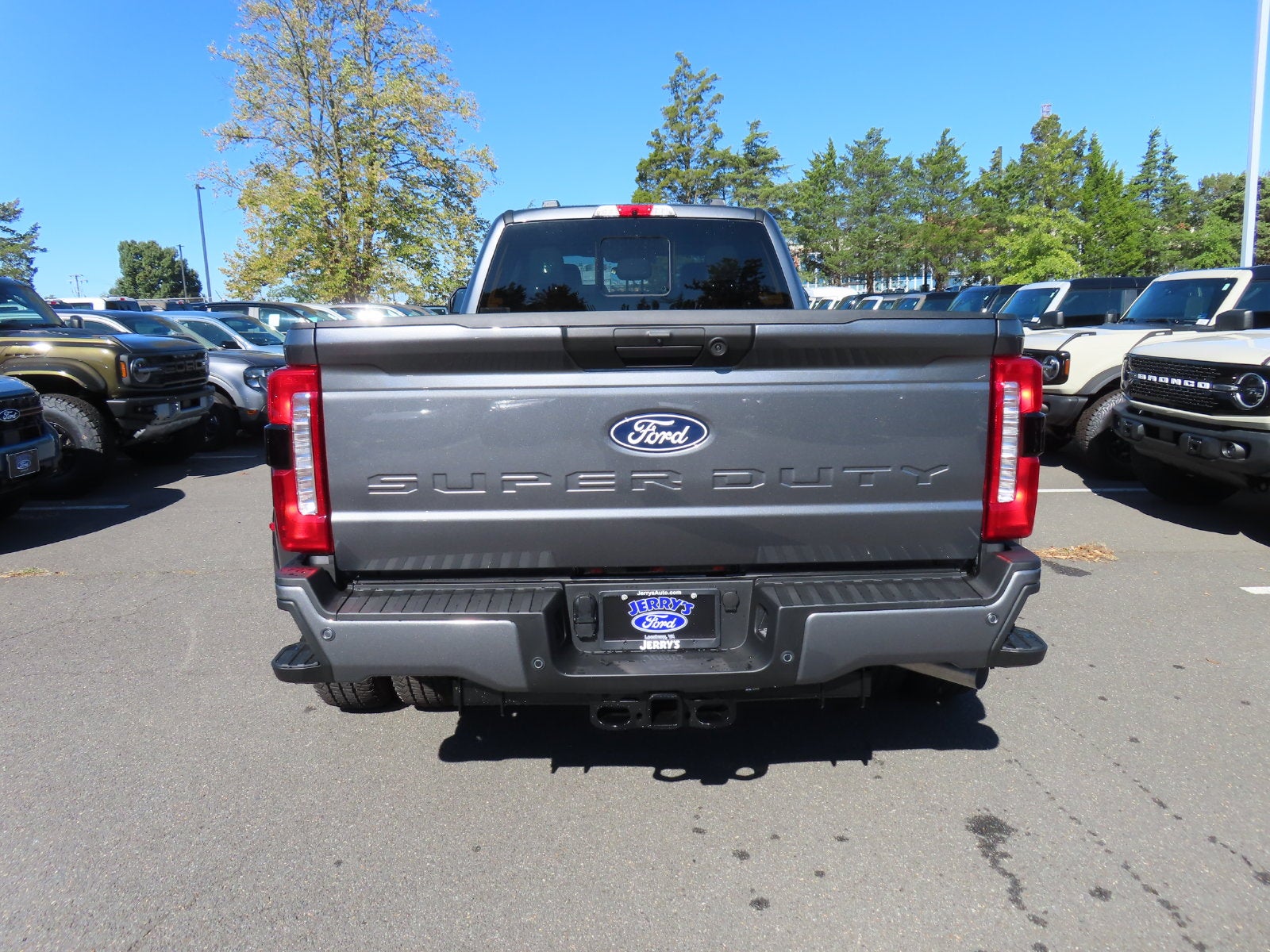 2027 Ford F-350SD STX 620A DRW