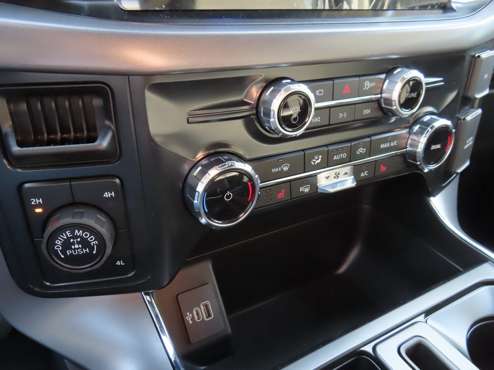 2025 Ford F-150 XLT 302A