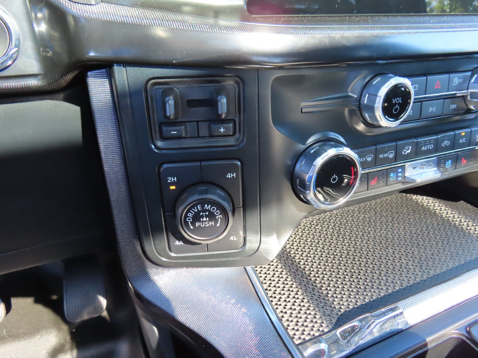2025 Ford F-150 Raptor R