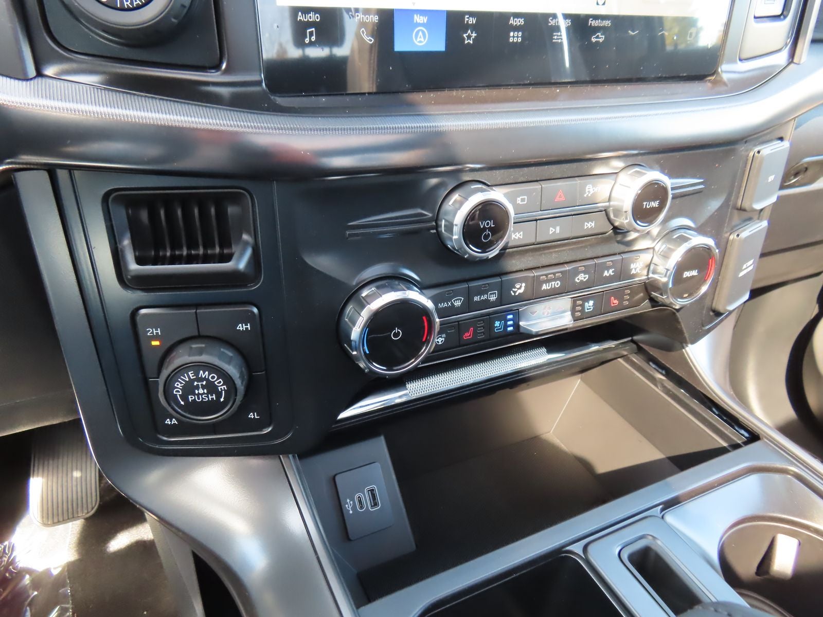 2026 Ford F-150 Lariat 501A