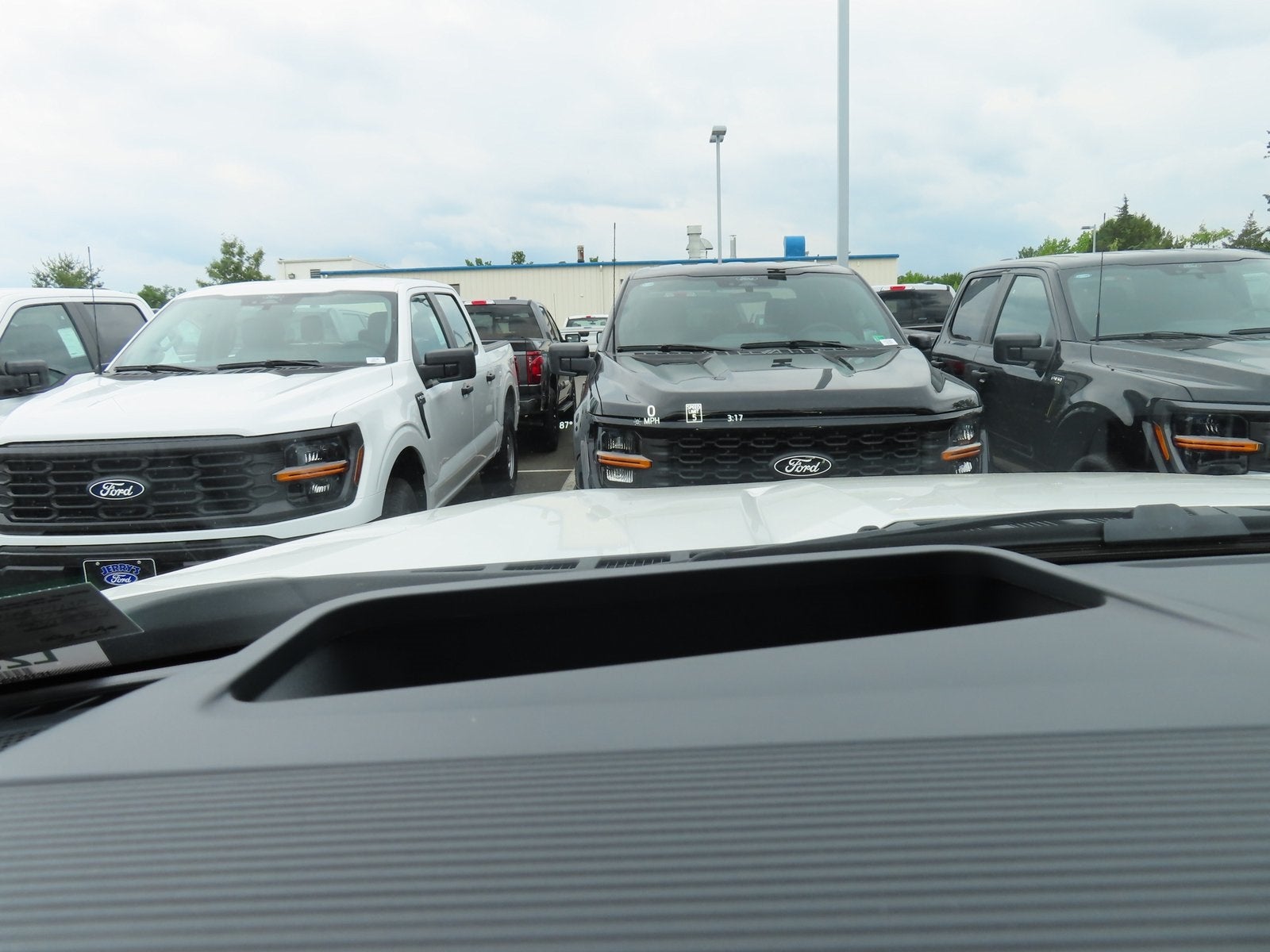 2025 Ford F-150 Lariat 502A Hybrid