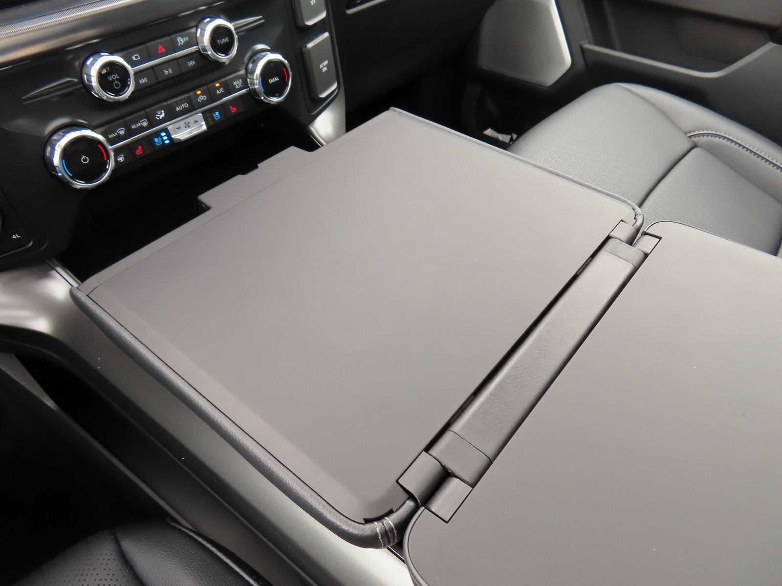 2025 Ford F-150 Lariat 502A Hybrid