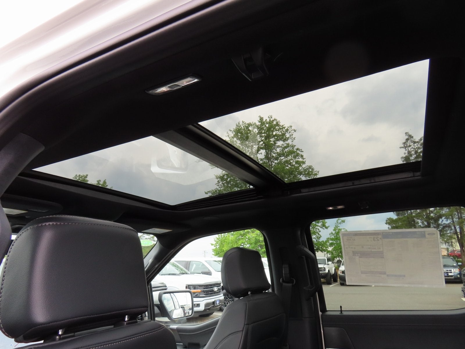 2025 Ford F-150 Lariat 502A Hybrid