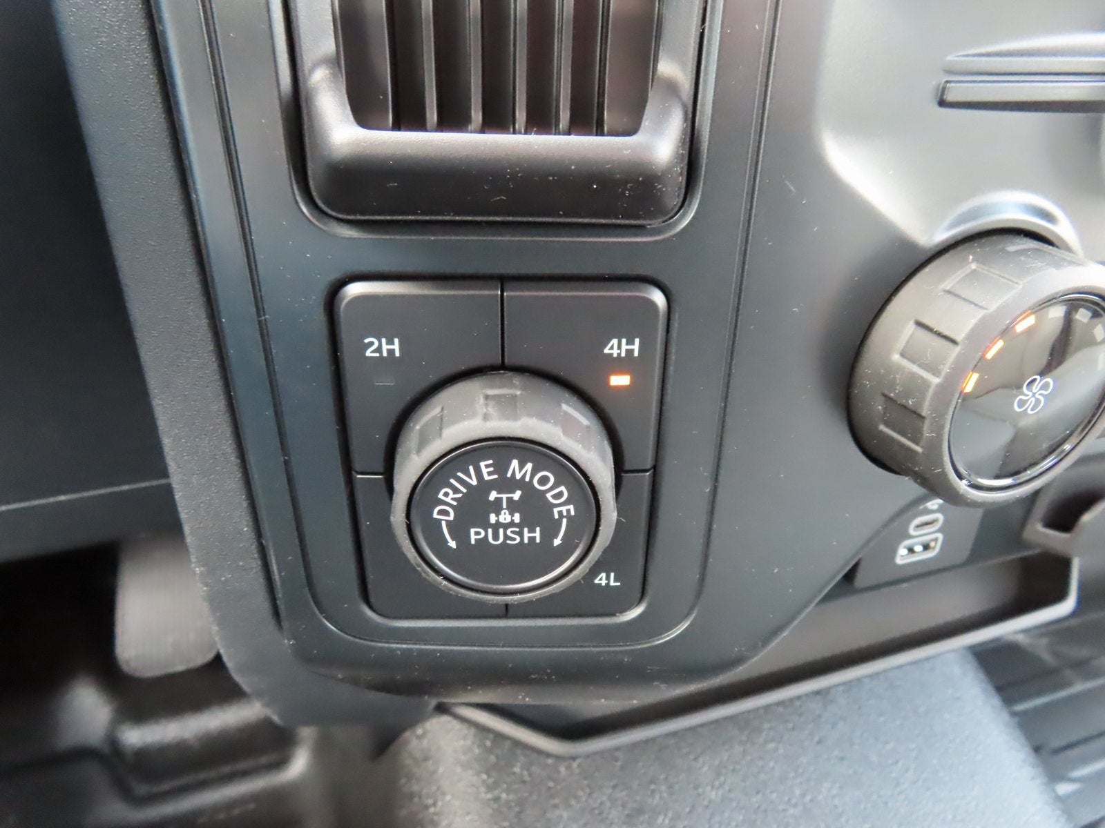 2026 Ford F-150 XL 101A