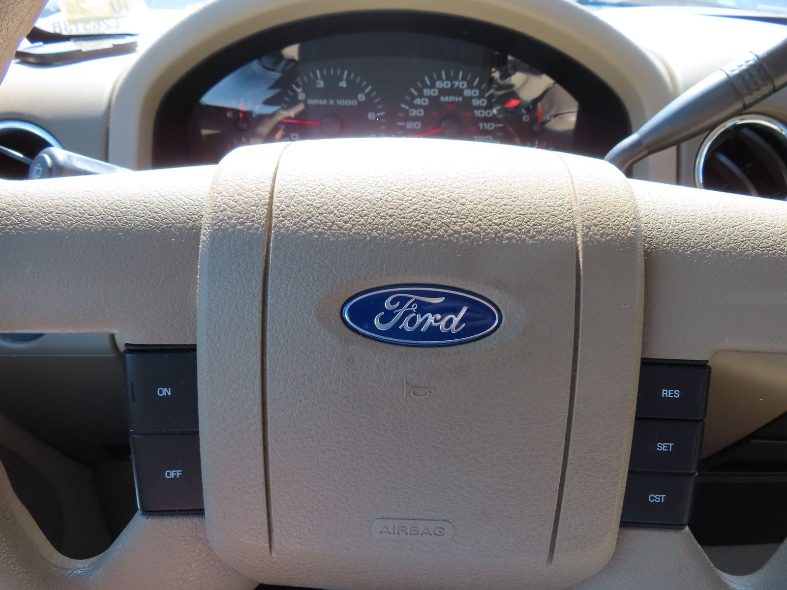 2005 Ford F-150 Base