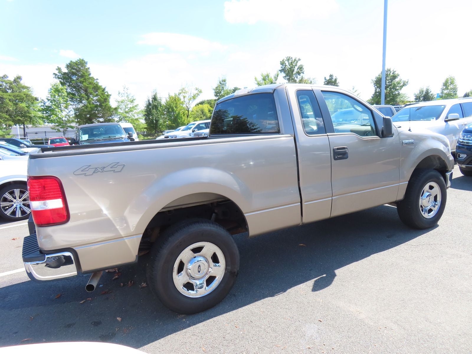 2005 Ford F-150 Base